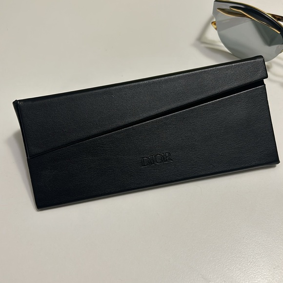 Christian Dior Sunglasses - Picture 9 of 11